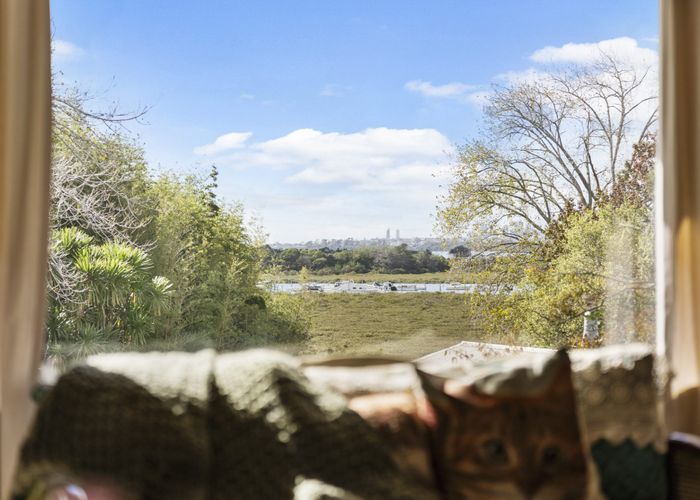  at 34 Lyndhurst Road, Te Atatu South, Auckland