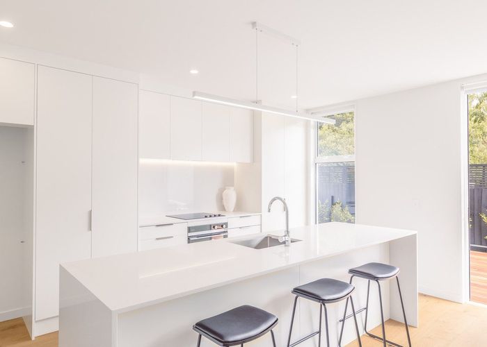  at 196 Main Road, Redcliffs, Christchurch City, Canterbury