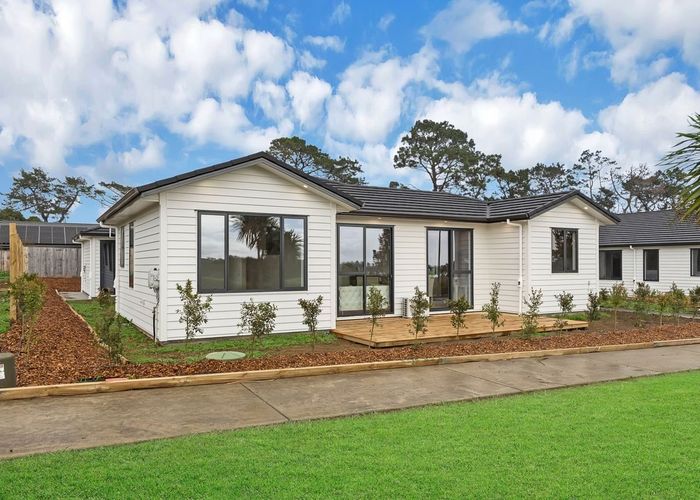  at 14A MCLARIN ROAD, Glenbrook, Franklin, Auckland