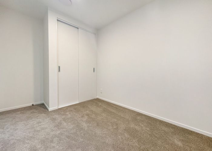  at 19D Pavola Grove, Glenfield, North Shore City, Auckland