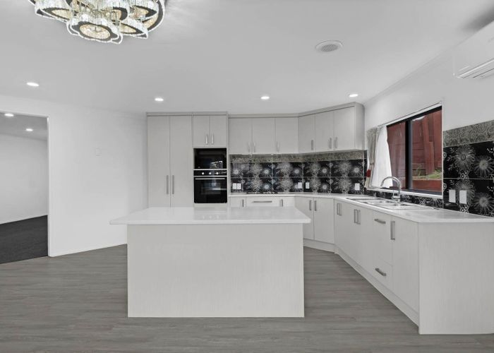  at 36 Piper Place, Goodwood Heights, Manukau City, Auckland