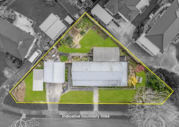  at 7 Crail Court, Goodwood Heights, Manukau City, Auckland