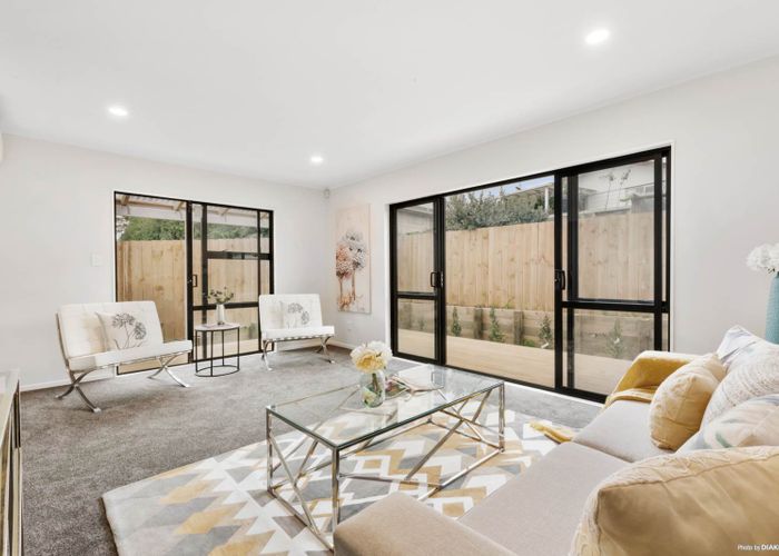  at 3 De Quincey Terrace, Highland Park, Auckland