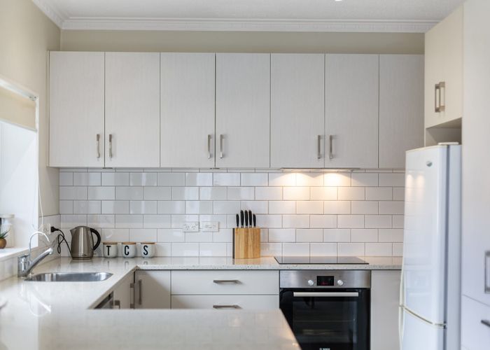  at 5/30 LEIGHTON AVE, Waiwhetu, Lower Hutt