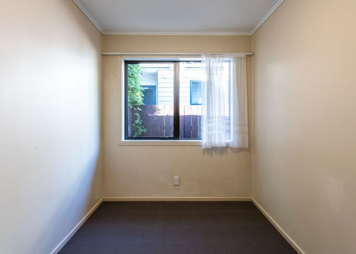  at 2/2 Frost Rd, Mount Roskill, Auckland City, Auckland