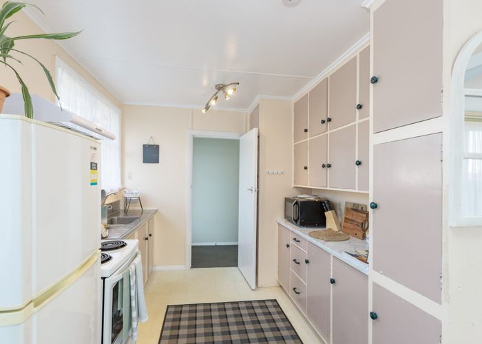  at 15 Arahura Crescent, Waitangirua, Porirua