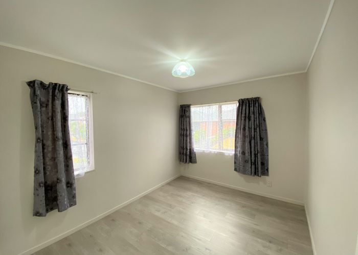  at 18 Bosnyak Drive, Te Atatu South, Waitakere City, Auckland