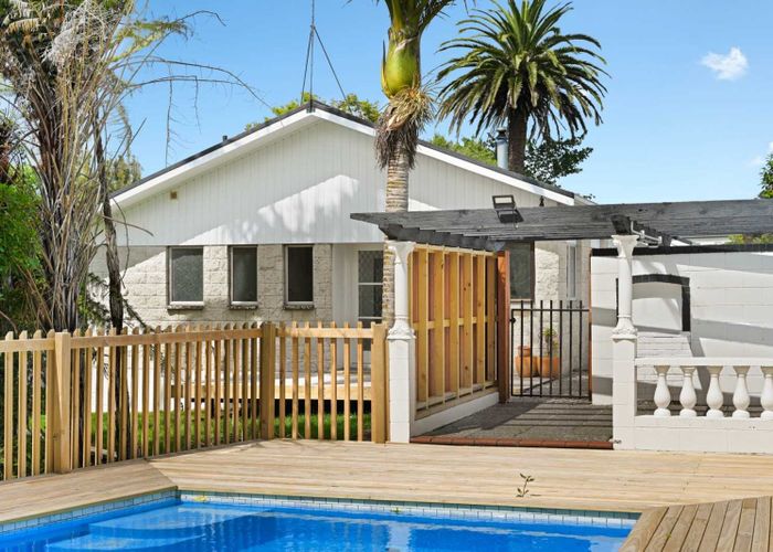  at 14 Totara Drive, Saint Andrews, Hamilton, Waikato