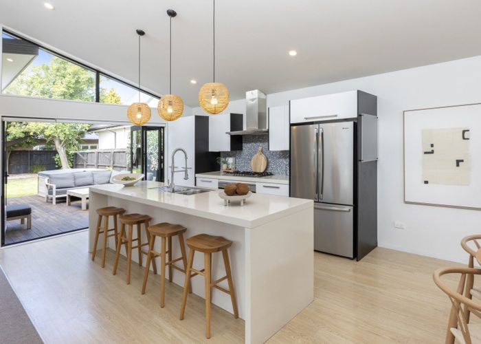  at 136 Edgeware Road, St Albans, Christchurch