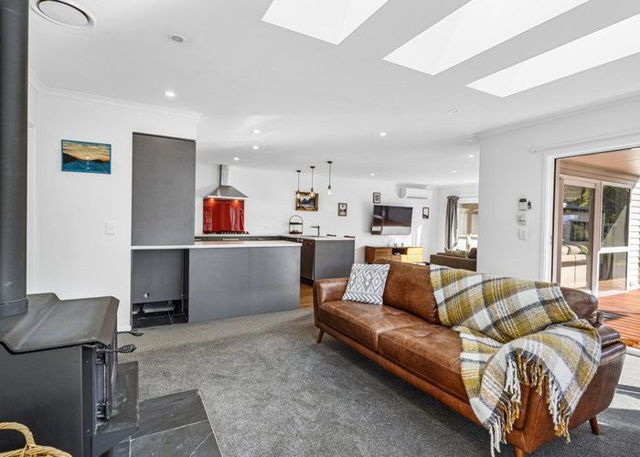  at 18 Stalkers Road, Woodend Beach, Woodend