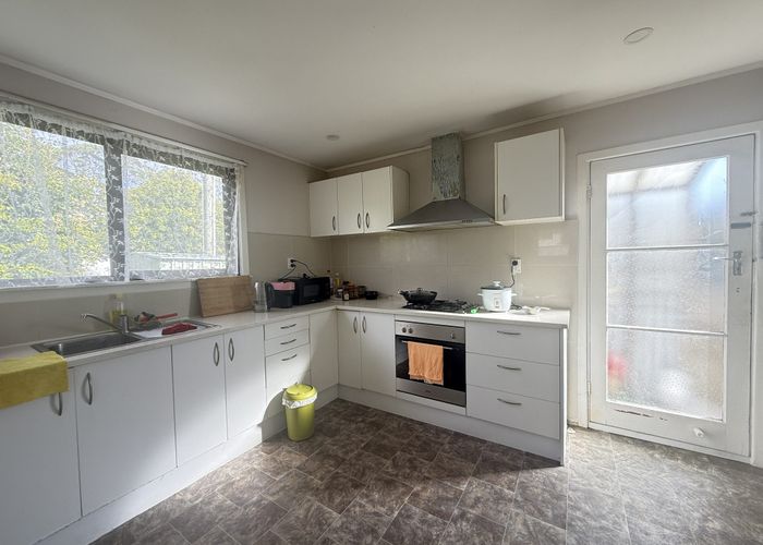  at 1 Coletta Lane, Te Atatu South, Waitakere City, Auckland