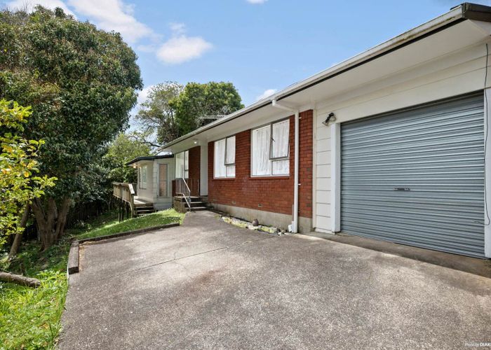  at 11B Lancelot Place, Glenfield, North Shore City, Auckland