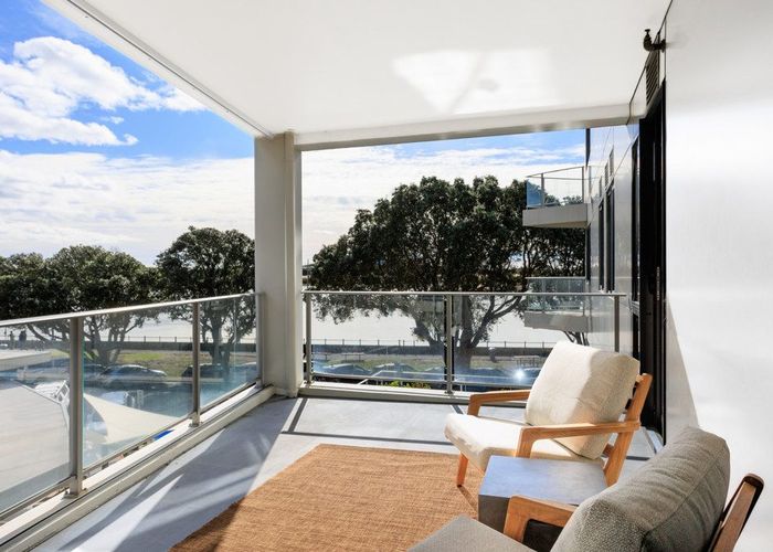  at 303/17 Quay Street, Whakatane, Whakatane, Bay Of Plenty