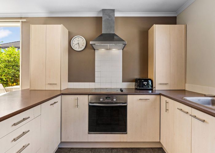 at 11 Ritchie Crescent, Takanini
