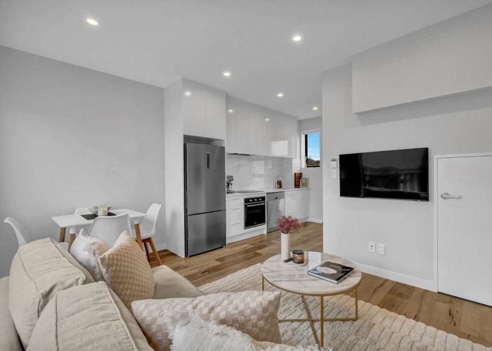  at 5/86 Fred Taylor Drive, Westgate, Waitakere City, Auckland