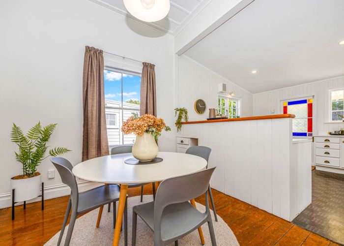  at 4 Kawaka Street, Mount Eden, Auckland City, Auckland