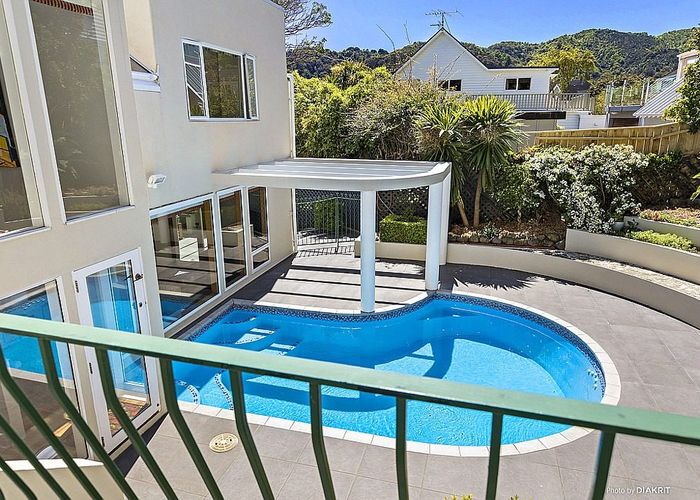 For rent 234 Marine Drive, Lowry Bay, Lower Hutt, Wellington homes