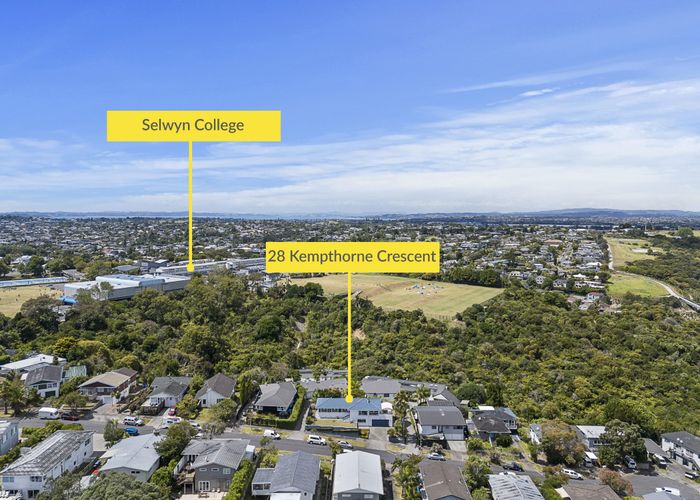  at 28 Kempthorne Crescent, Mission Bay, Auckland