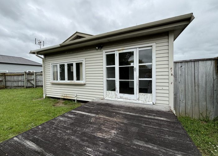  at 100 Ferguson Street, West End, Palmerston North, Manawatu / Whanganui