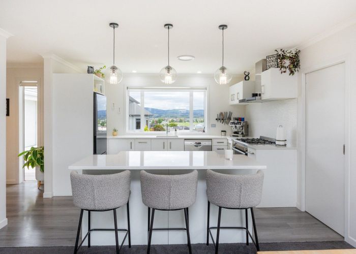  at 3 Tennyson Avenue, Kelvin Grove, Palmerston North