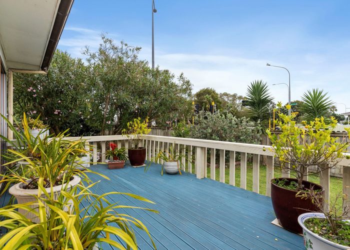  at 68 Diorella Drive, Clover Park, Auckland