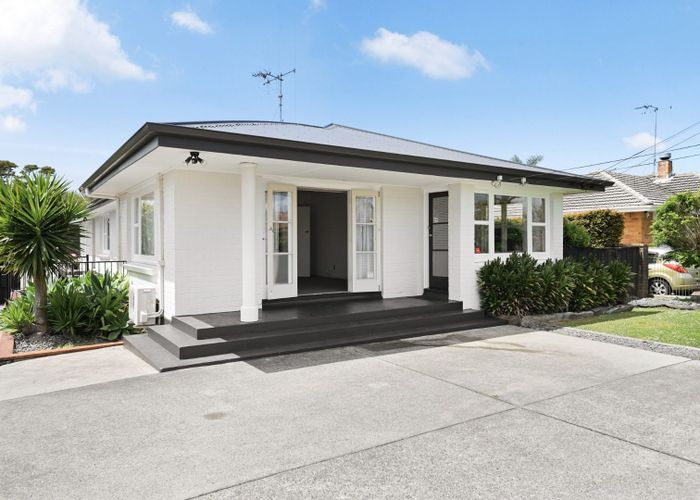  at 744 River Road, Chartwell, Hamilton