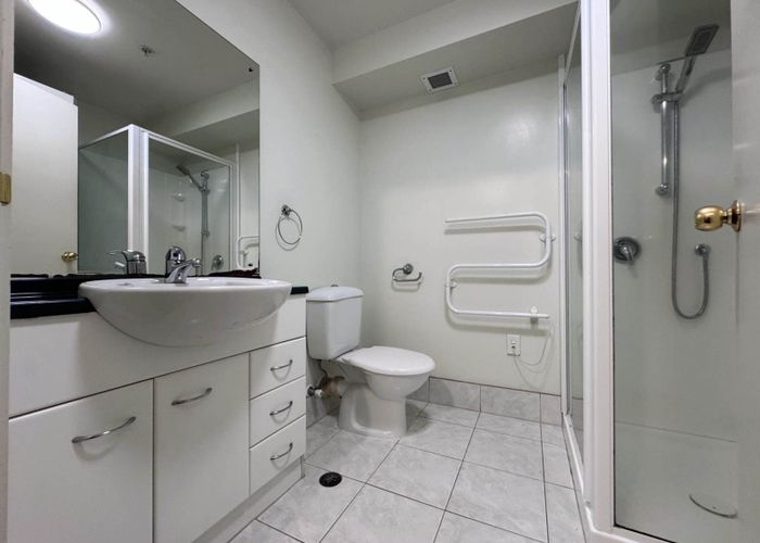  at 11/3c Harrison Road, Mount Wellington, Auckland City, Auckland