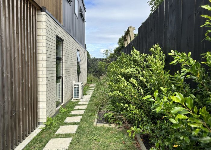  at 7/89 Beach Road, Te Atatu Peninsula, Waitakere City, Auckland