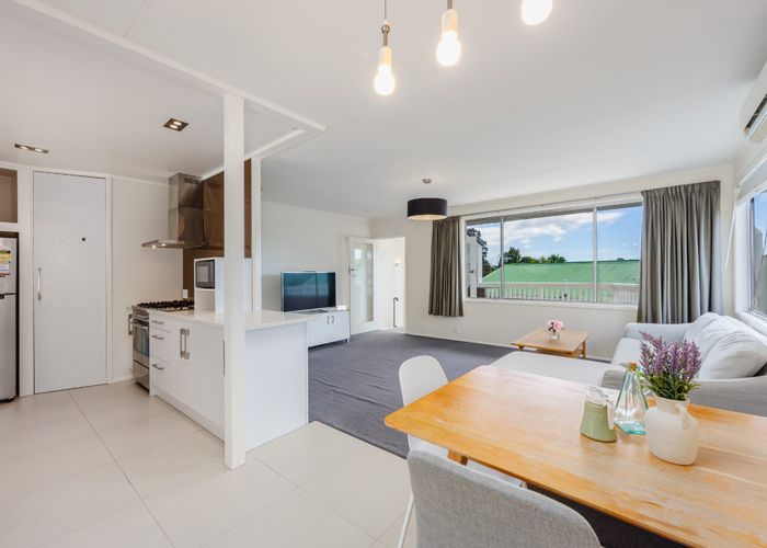  at 1/120 Verran Road, Birkenhead, North Shore City, Auckland