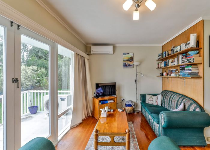  at 2/16 Denby Lane, Northcote Point, North Shore City, Auckland