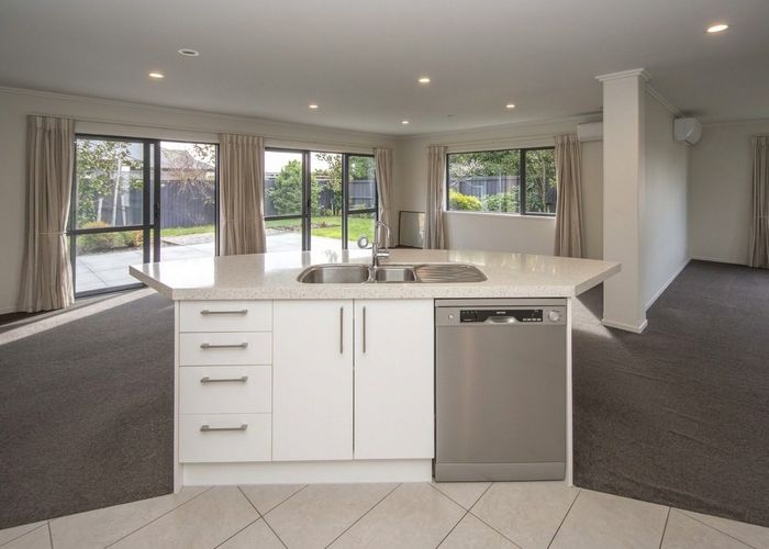  at 27 Graycliffe Street, Halswell, Christchurch City, Canterbury