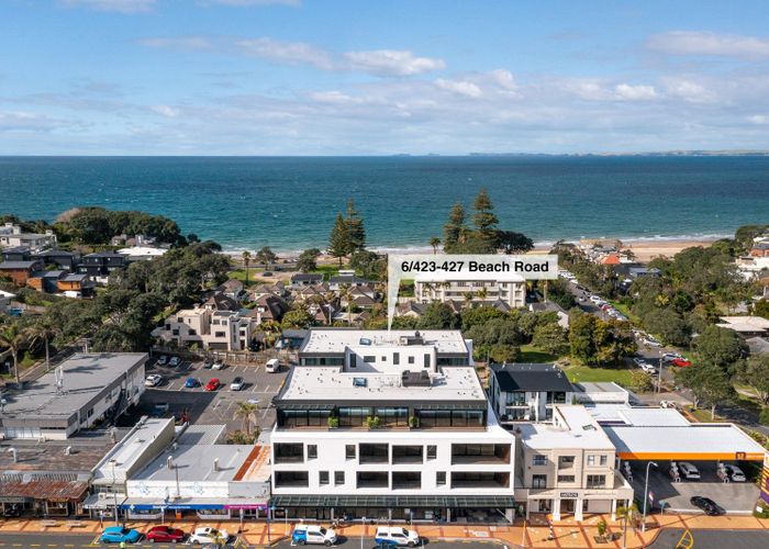  at 6/423-427 Beach Road, Mairangi Bay, North Shore City, Auckland