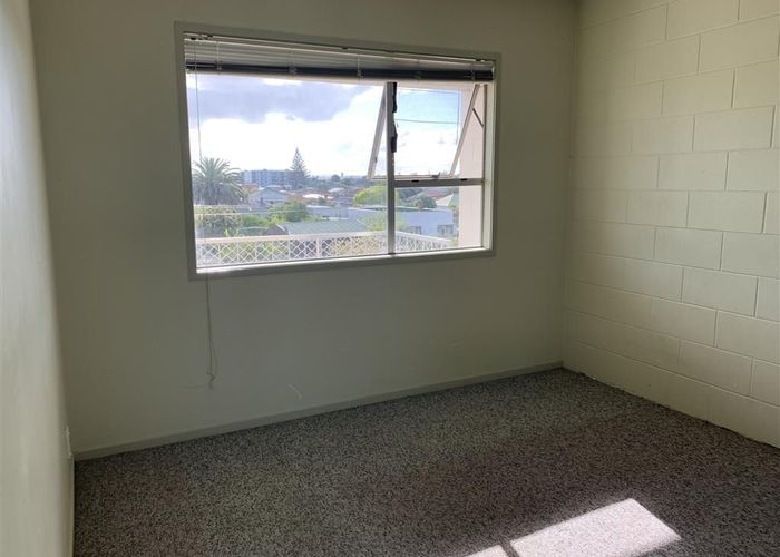  at 4/84 Princes Street, Otahuhu, Auckland