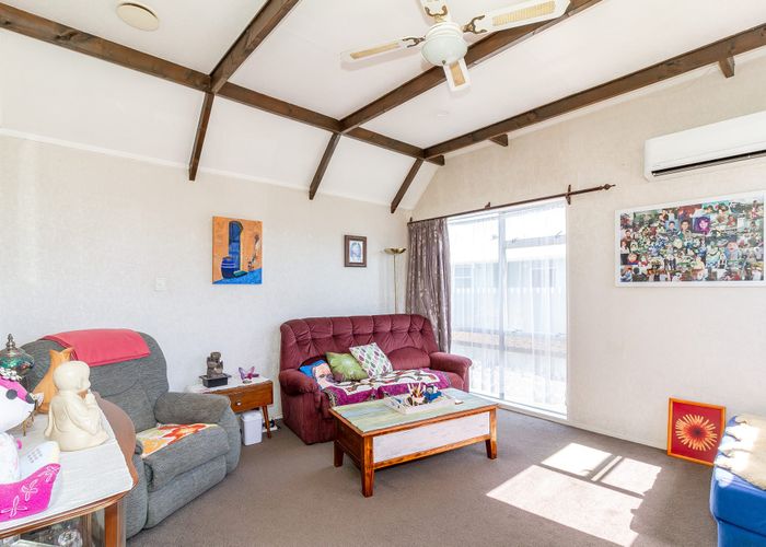  at 3 Tiffen Place, Greenmeadows, Napier