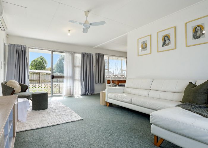  at 1 Bay Grove, Pukehangi, Rotorua, Bay Of Plenty