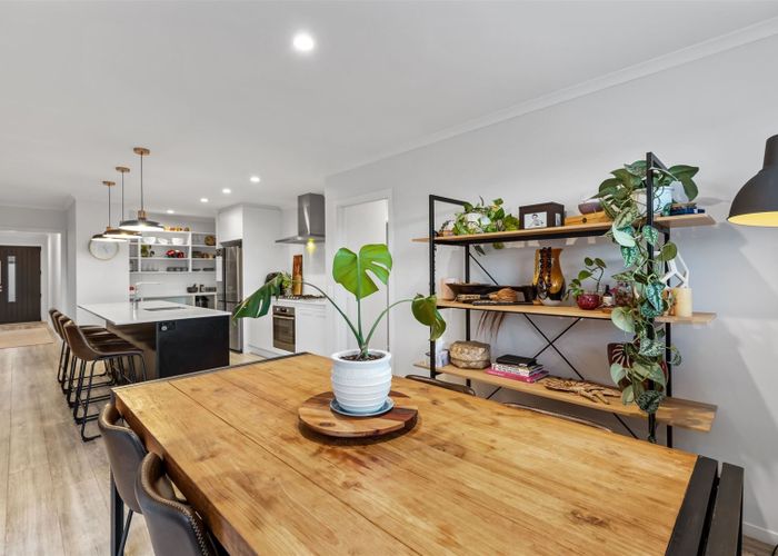  at 17 Parkside Mews, Papamoa