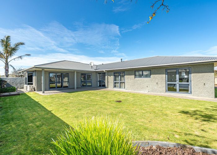  at 43 Kakaho Drive, Tawhero, Whanganui, Manawatu / Whanganui