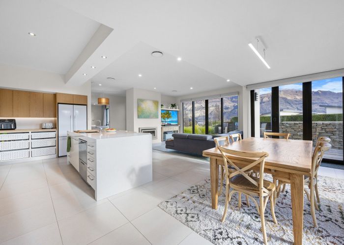  at 5 Valley Crescent, Wanaka, Wanaka, Otago