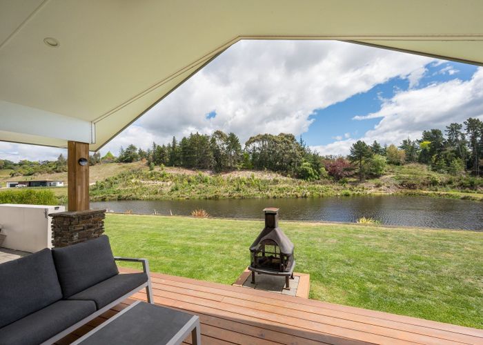  at 9 Kohuhu Lane, Redwood Valley