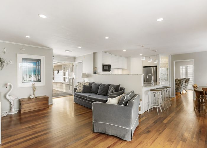  at 99A Nile Road, Milford, Auckland