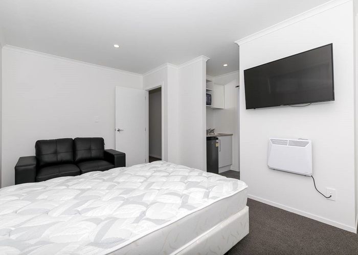  at 4/188 Old Farm Road, Hamilton East, Hamilton