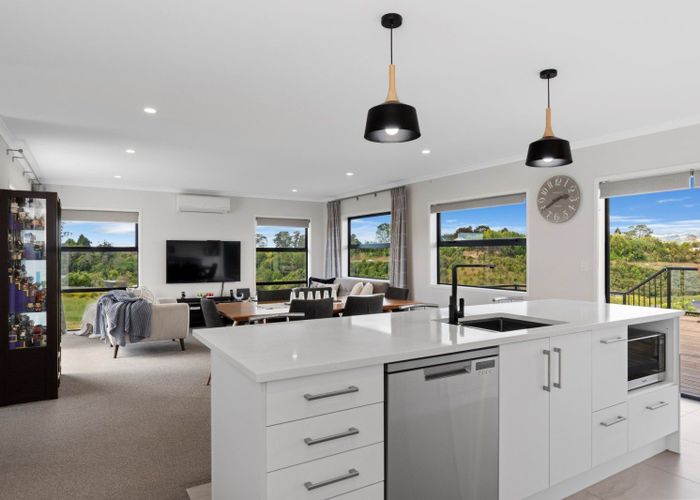  at 183 Penetaka Heights, Pyes Pa, Tauranga