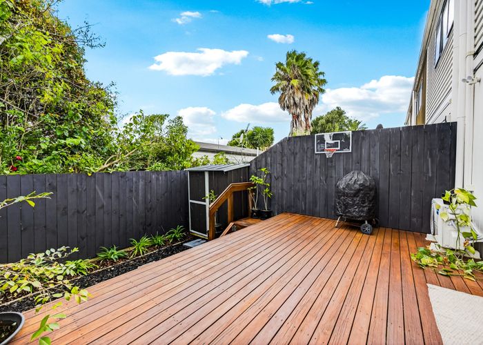  at 9 Toitu Place, Birkdale, North Shore City, Auckland