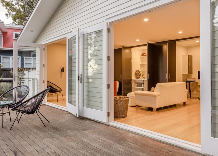  at 5 Tainui Road, Titirangi, Auckland