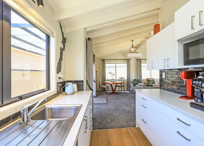  at 2/832 Cook Pl, Raureka, Hastings