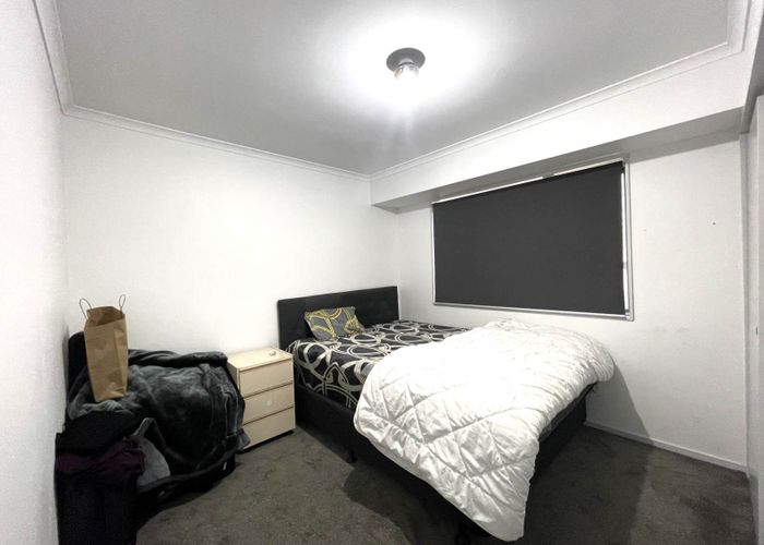  at 9 Lizzie Lane, Clover Park, Manukau City, Auckland