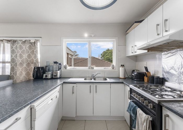  at 21 Tawa Crescent, Manurewa, Manukau City, Auckland