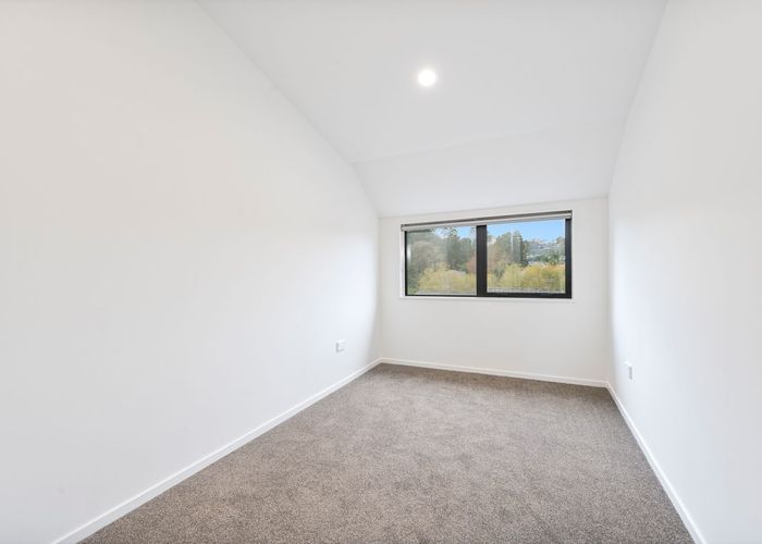  at 6d Buisson Glade, West Harbour, Waitakere City, Auckland