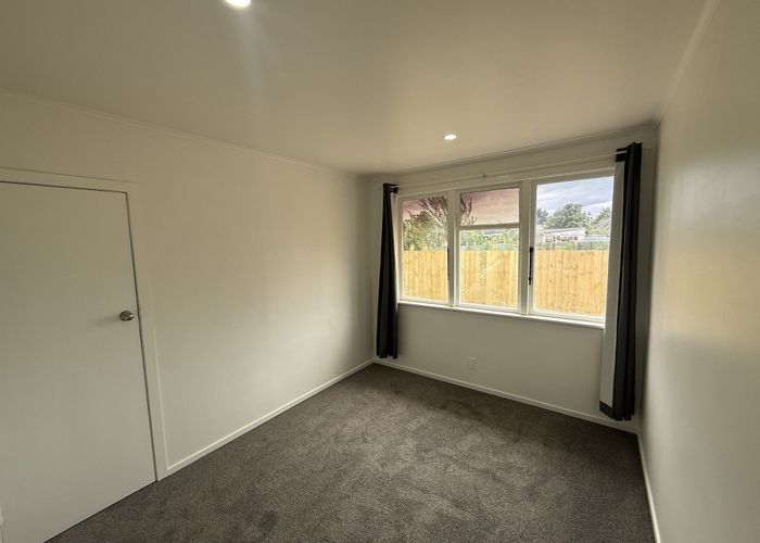  at 8 Benbow Place, Awapuni, Palmerston North