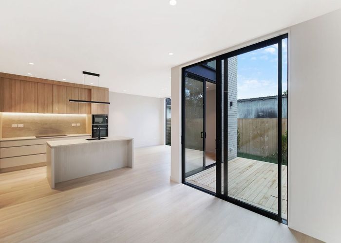  at 84D Grand Drive, Remuera, Auckland City, Auckland